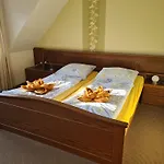 Otel Hotel-pension Friesenruh Bensersiel