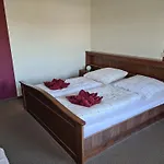 Otel Hotel-pension Friesenruh