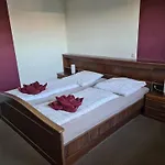 Hotel-pension Friesenruh 3*