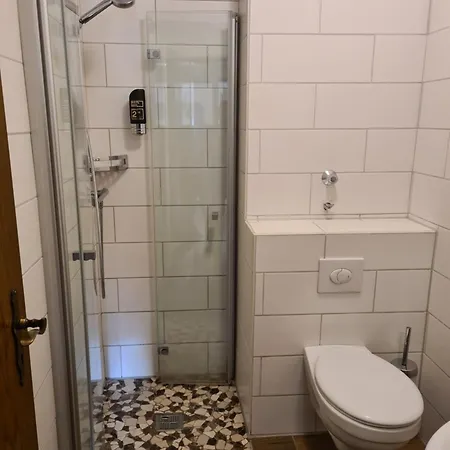 מלון Hotel-pension Friesenruh