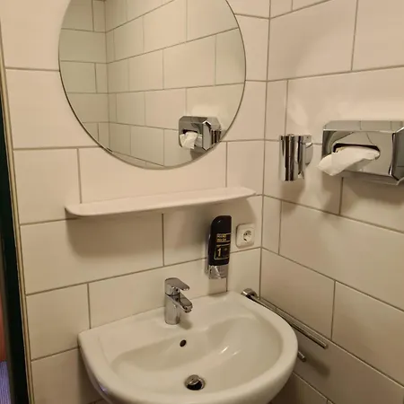 Hotel-pension Friesenruh 3* בנסרסיל